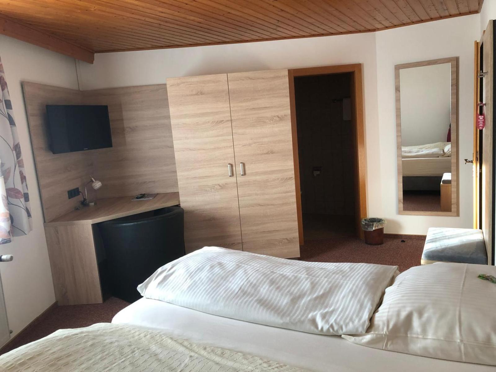 Landgasthof Fischer Veri Mitterfels Bagian luar foto
