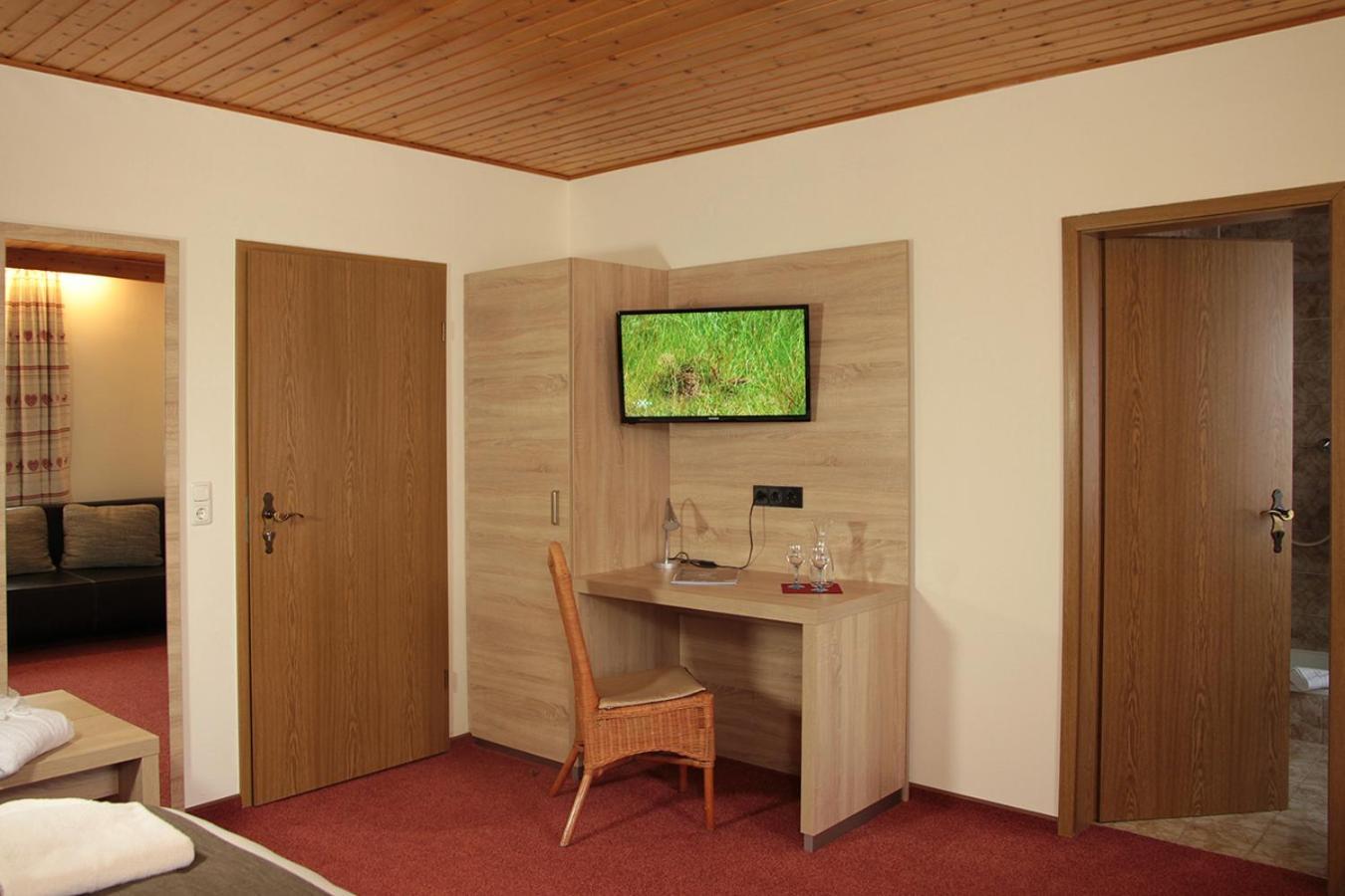 Landgasthof Fischer Veri Mitterfels Bagian luar foto